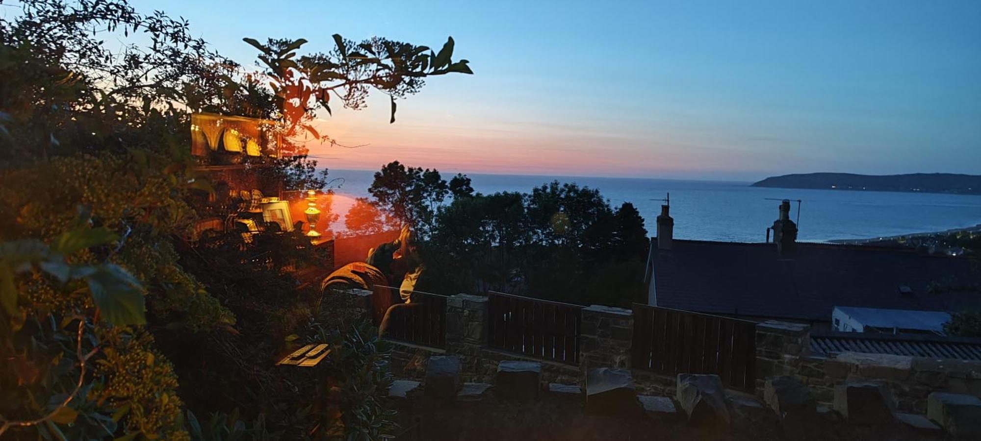 Fantastic Sea Views At Century'S Old Alma'S Cottage - Sleeps Up To 8 Guests Penmaen-mawr Buitenkant foto