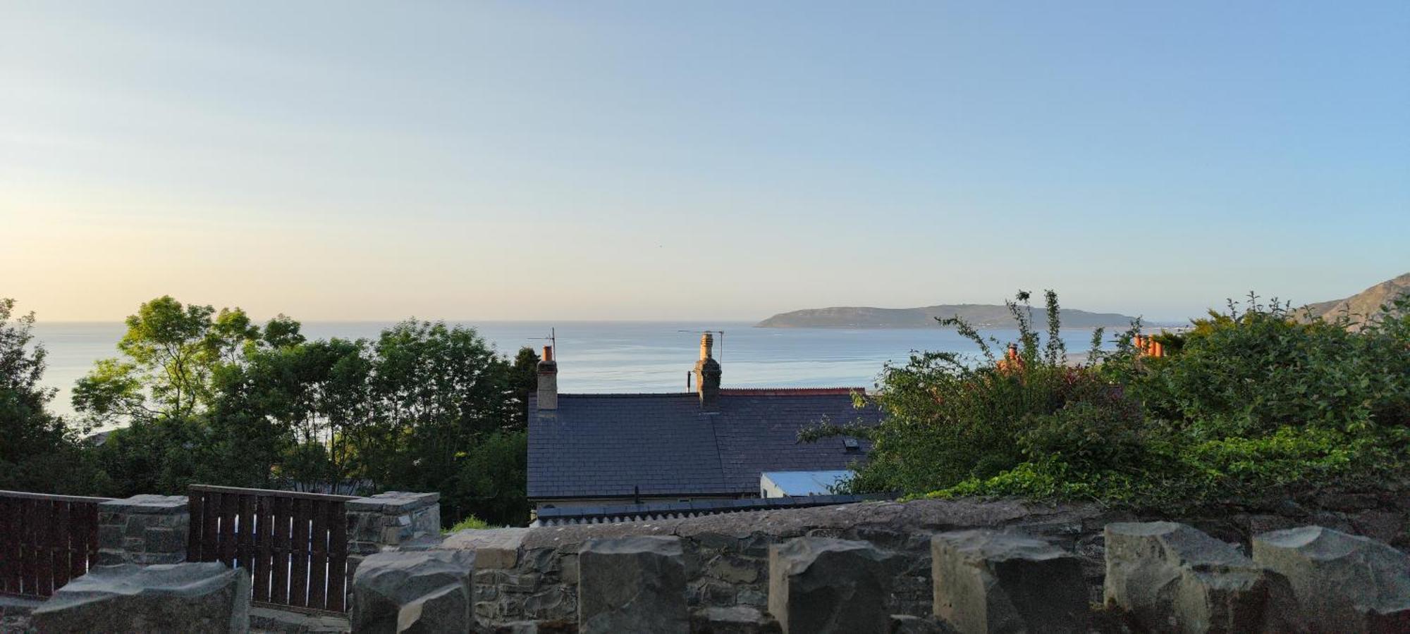 Fantastic Sea Views At Century'S Old Alma'S Cottage - Sleeps Up To 8 Guests Penmaen-mawr Buitenkant foto