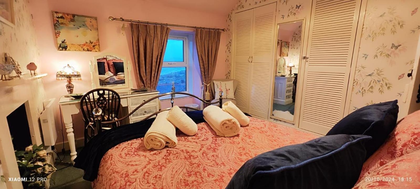 Fantastic Sea Views At Century'S Old Alma'S Cottage - Sleeps Up To 8 Guests Penmaen-mawr Buitenkant foto